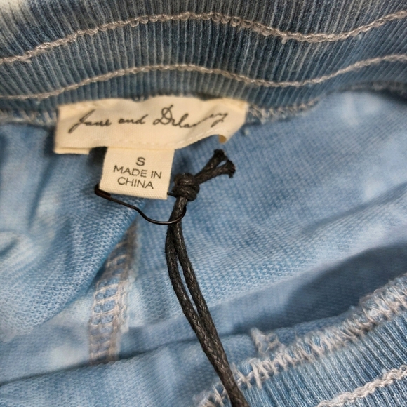 NWT Womens Athleisure Blue 2 Pc Tie Dye Joggers & Sold Color Sweatshirt Sz SML - Picture 6 of 10